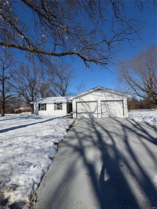 view of front of home featuring a garage