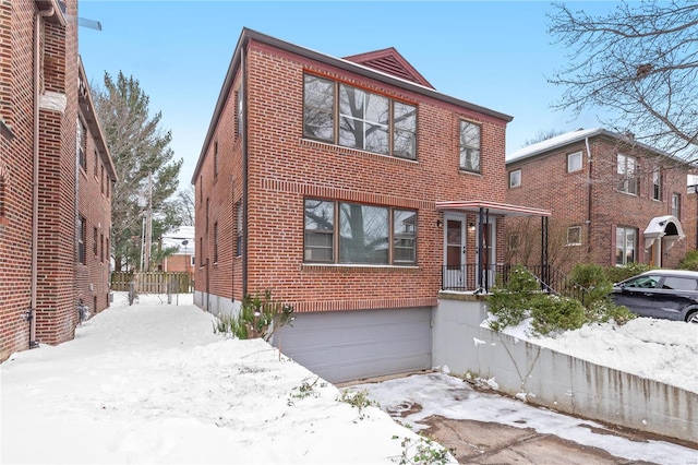 view of front of house featuring a garage