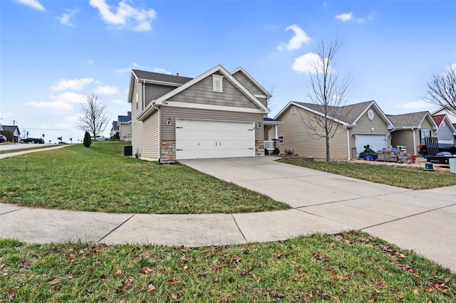 view of front of property with a front yard