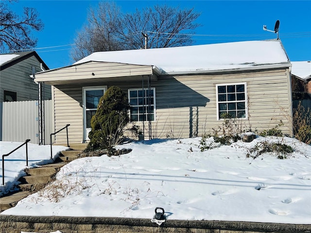 view of front of house