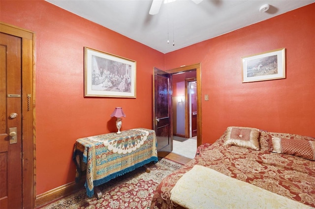 bedroom featuring ceiling fan