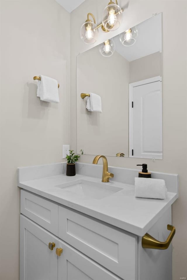 bathroom with vanity