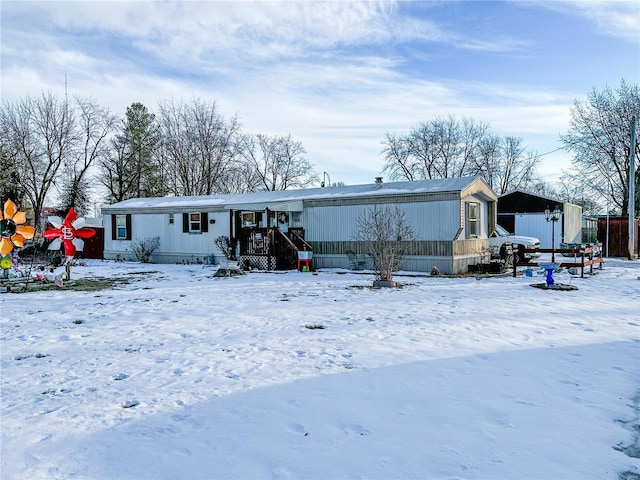 view of front of house