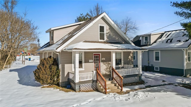 view of front of property featuring a porch