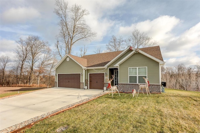 view of front facade featuring a garage and a front lawn