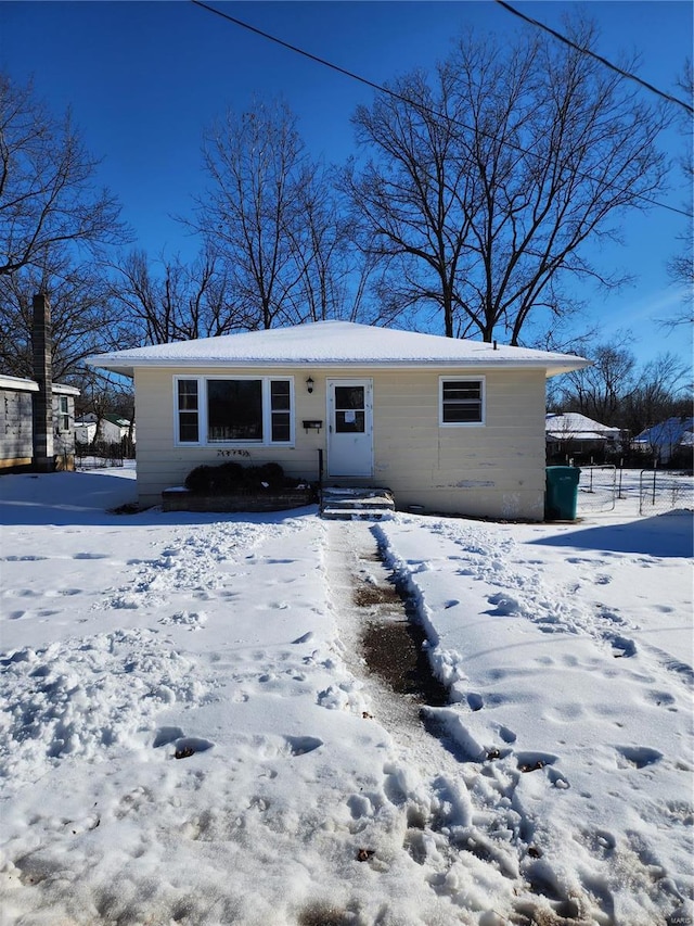 view of front of property