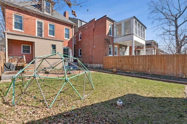 view of yard featuring fence