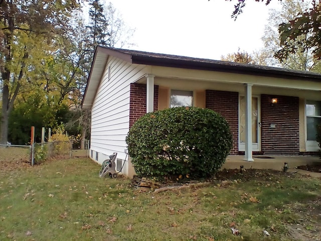 exterior space featuring a yard