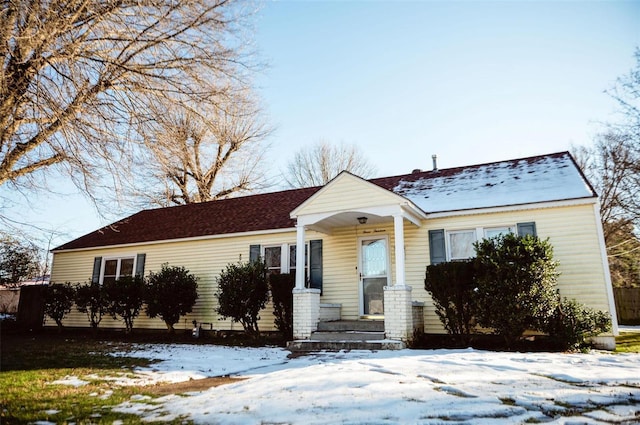 view of front of property