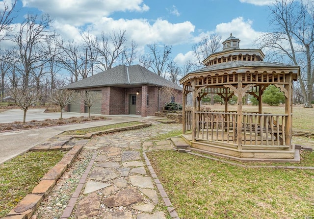 view of yard featuring a gazebo