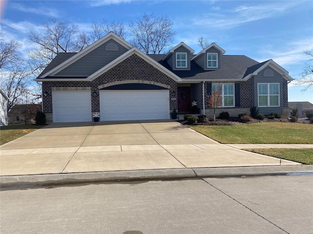 view of front facade featuring a garage and a front yard