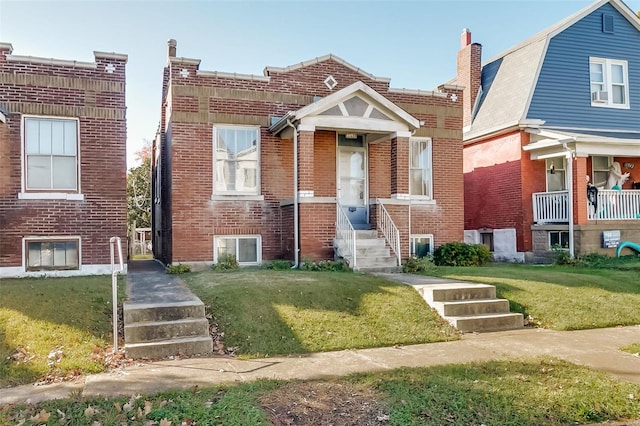 view of front of house featuring a front yard