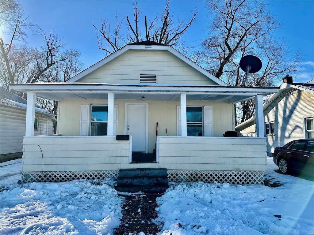 view of front of house with covered porch