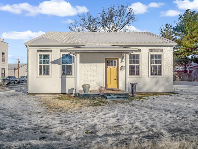 view of front of property