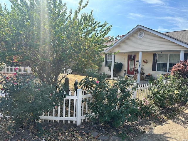 view of front of house with covered porch