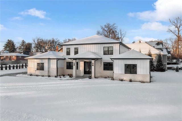 view of modern farmhouse