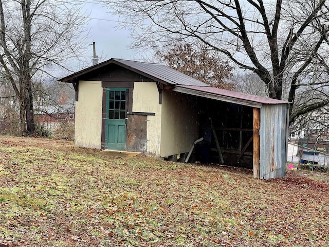 view of outdoor structure