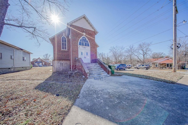 view of front of property