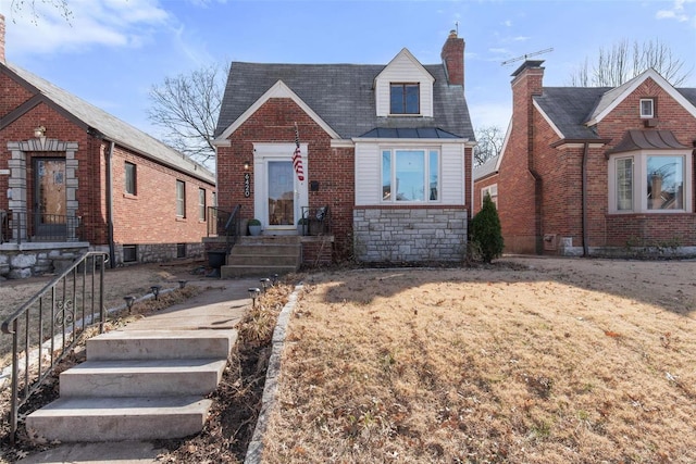 view of front of house with stone siding