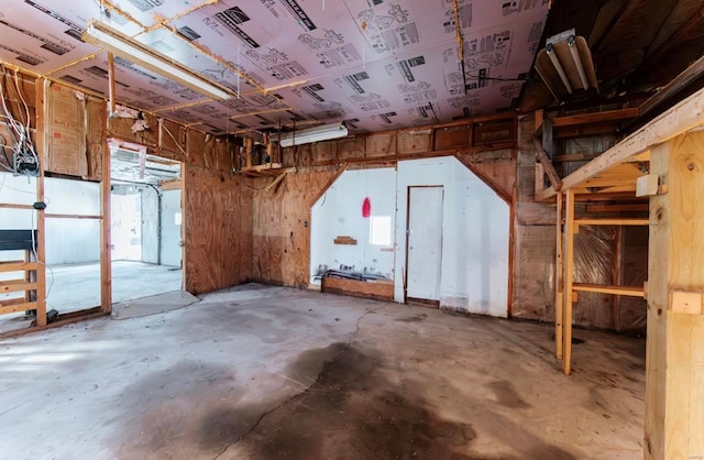 misc room featuring concrete flooring