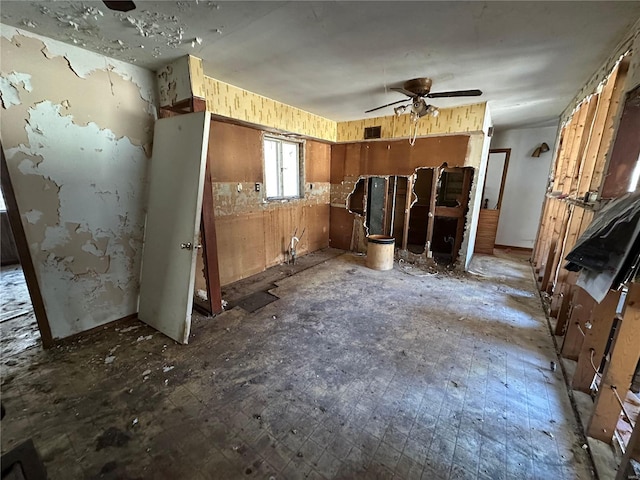 miscellaneous room featuring ceiling fan