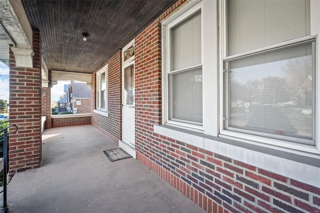 view of patio featuring covered porch