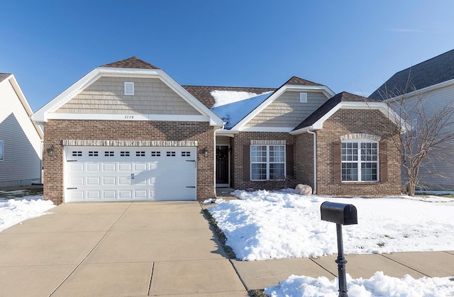 view of front facade with a garage