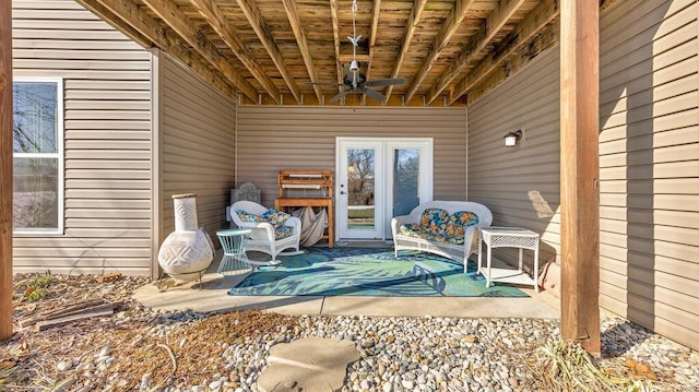 view of patio with ceiling fan