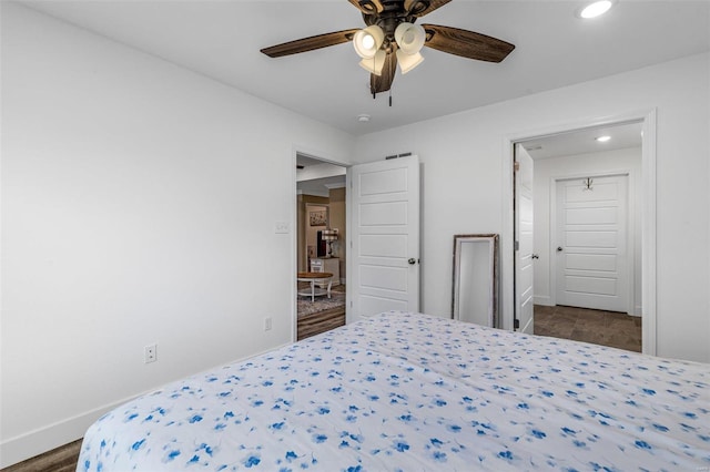 bedroom featuring ceiling fan