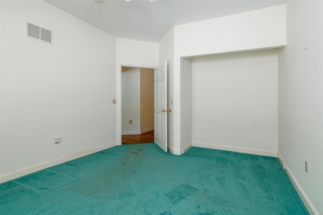 unfurnished bedroom with carpet flooring