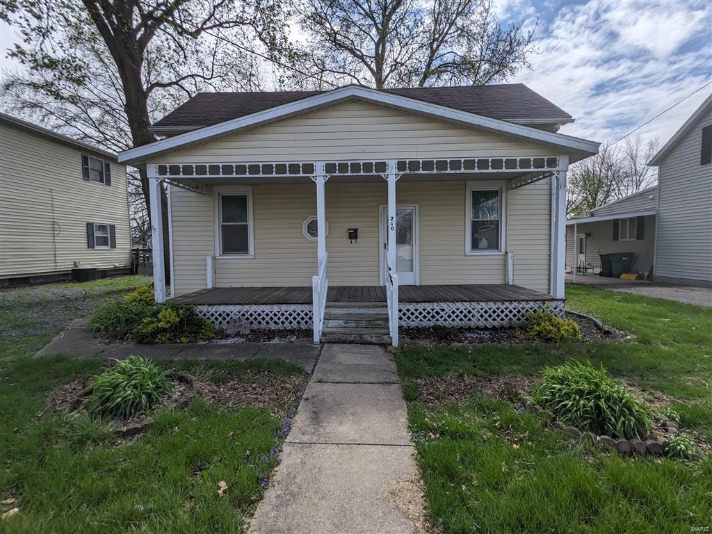 bungalow-style house with a porch