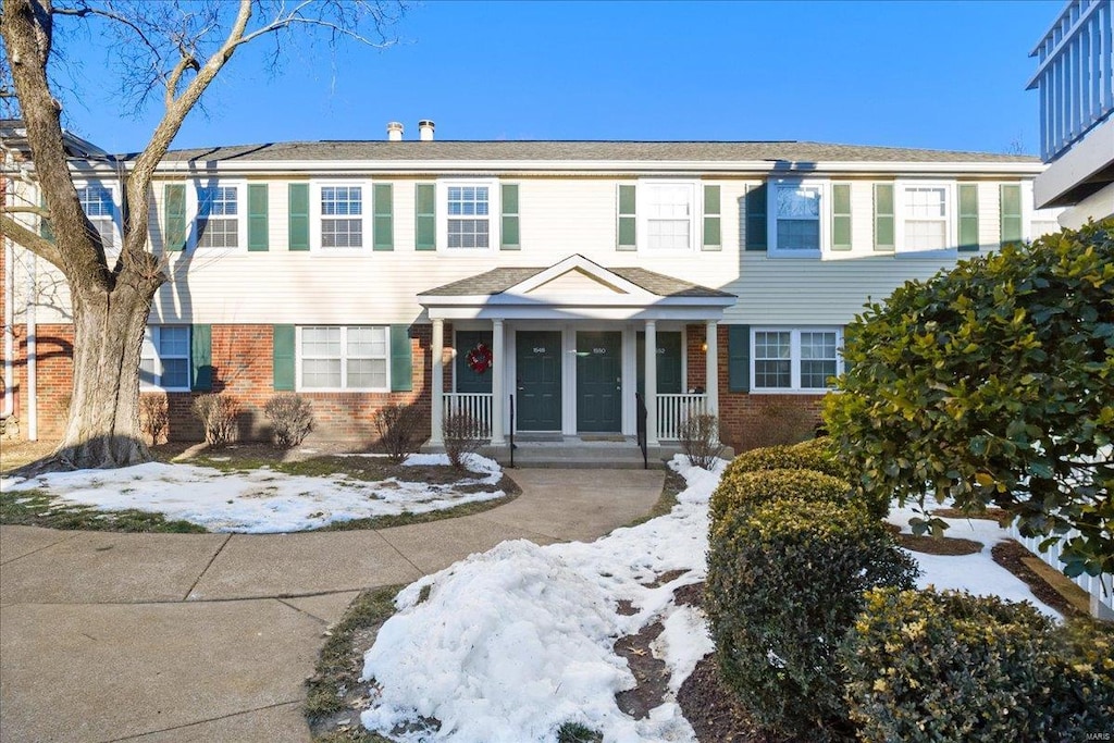 view of front of home featuring covered porch