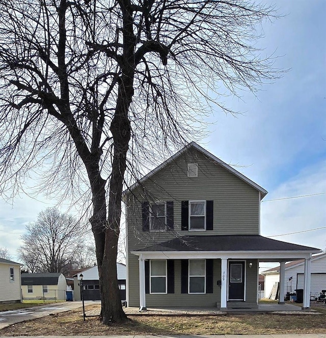 view of front of property