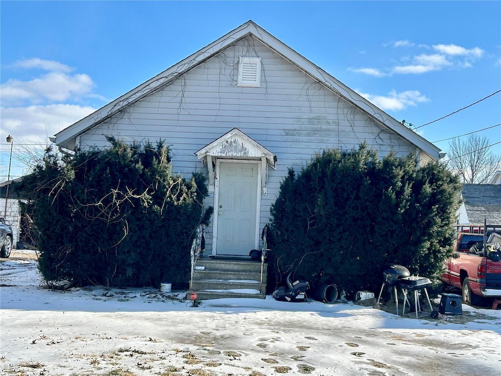 view of front of house