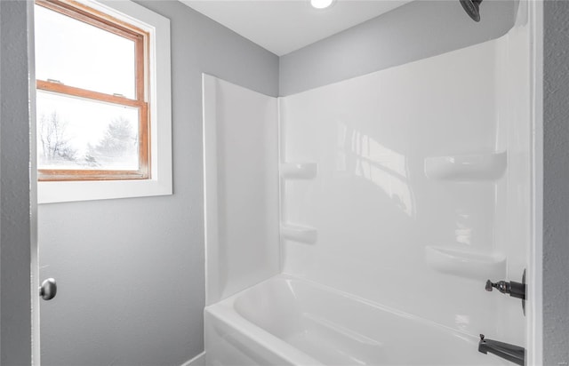 bathroom featuring shower / bath combination