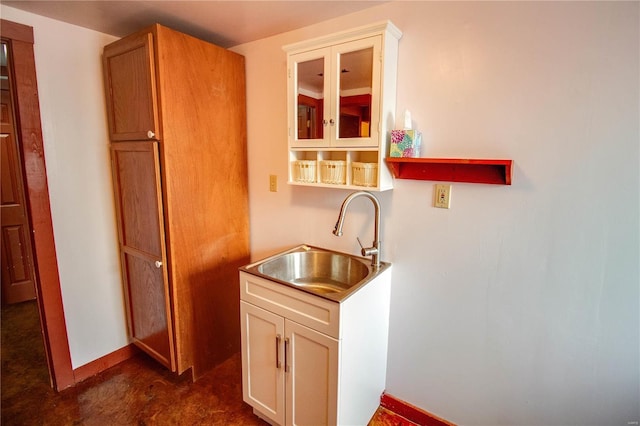 kitchen featuring sink