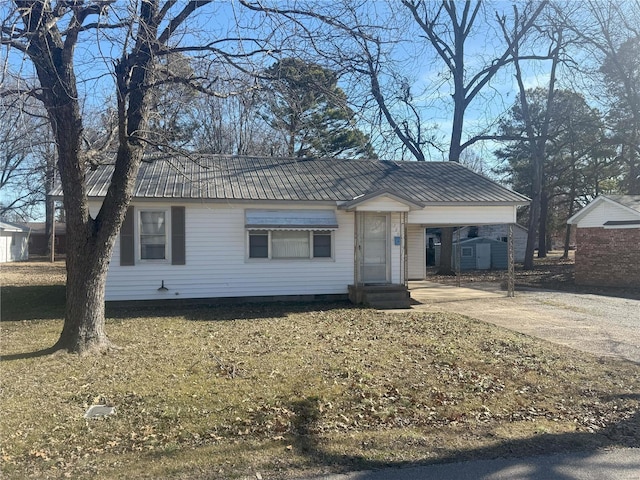 view of front of property