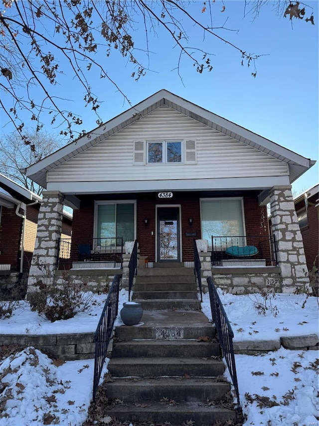 view of front of home with covered porch