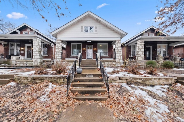 view of front of house featuring a porch