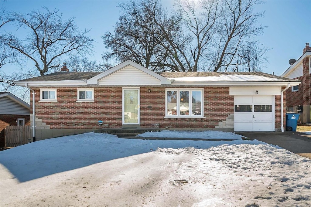 view of front of house featuring a garage