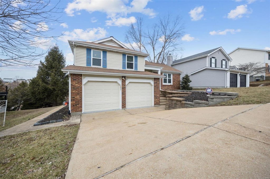 view of front facade with a garage