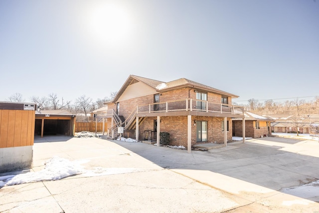 view of front of property