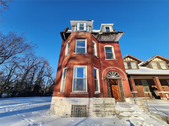 view of front of house