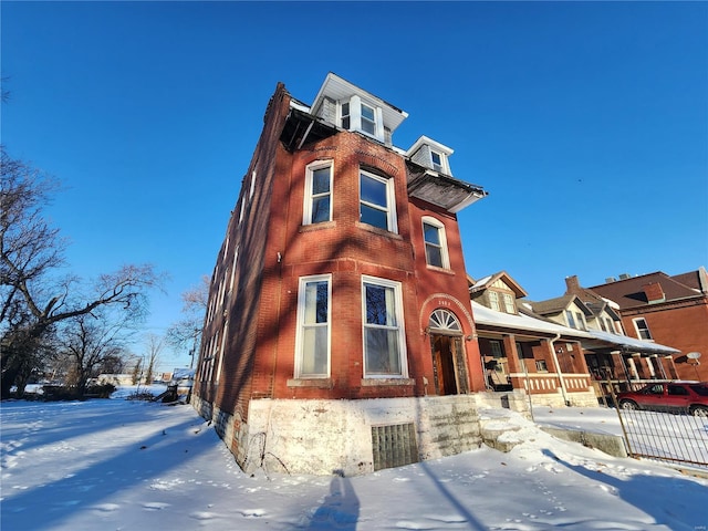 view of front of home