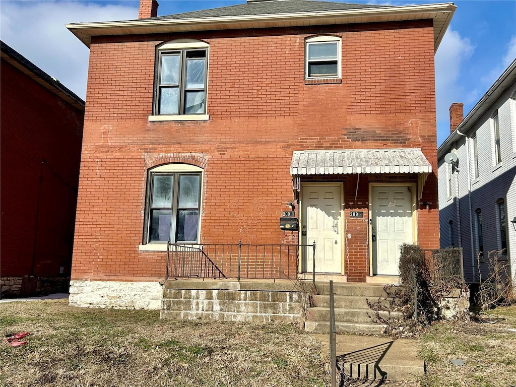 view of front of property