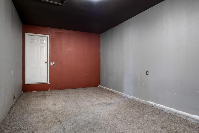 unfurnished room with carpet floors