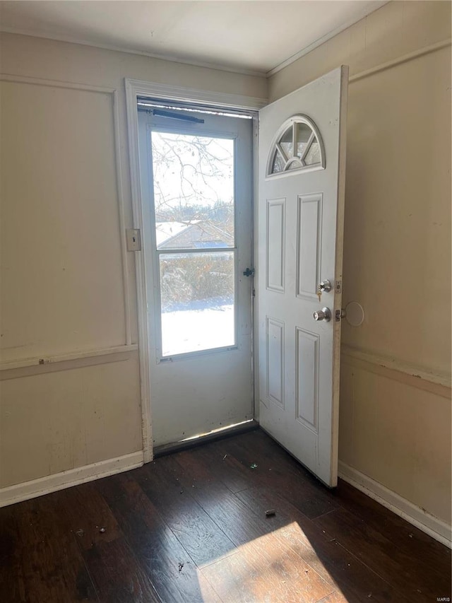 entryway featuring dark hardwood / wood-style floors