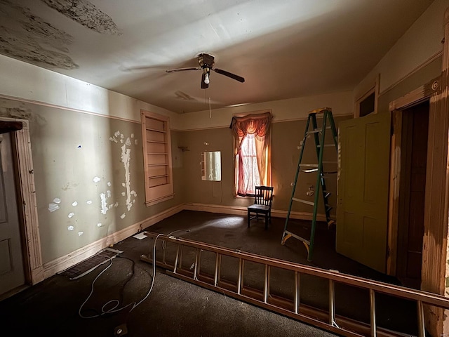 miscellaneous room with ceiling fan