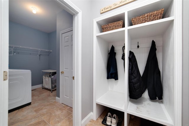 mudroom featuring washer / clothes dryer