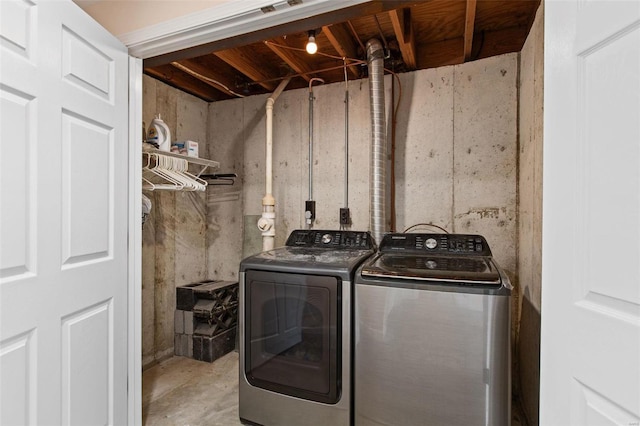 washroom featuring independent washer and dryer